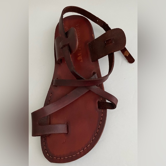 Camel Sandals reddish brown leather crossover strappy sandals, women’s. - Picture 2 of 10